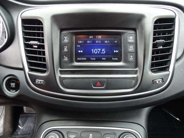 2016 Chrysler 200 Limited 4Dr Sedan